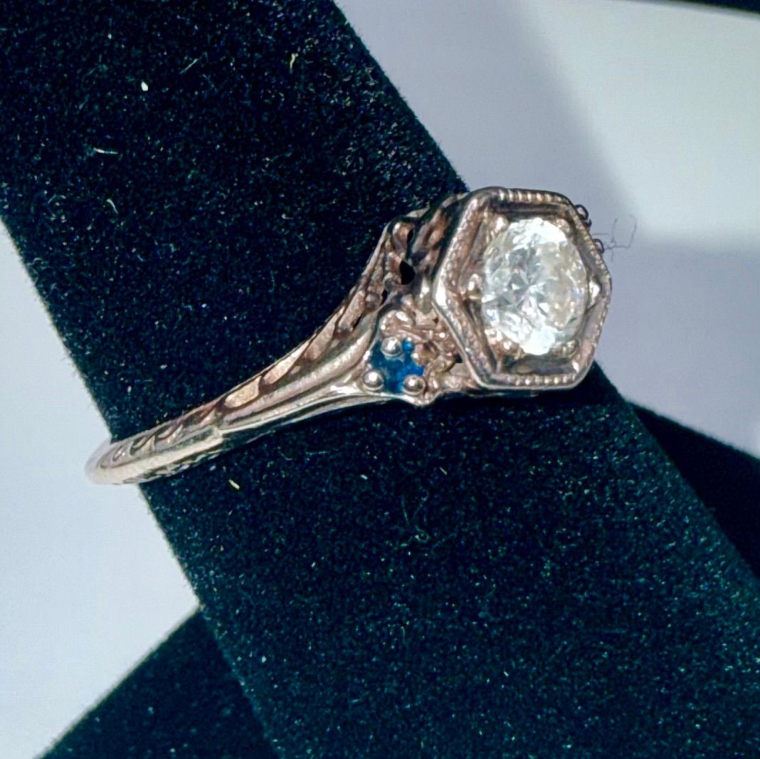 Early 1900s Platinum Filigree .90 Carat Diamond and Sapphire Engagement Ring 