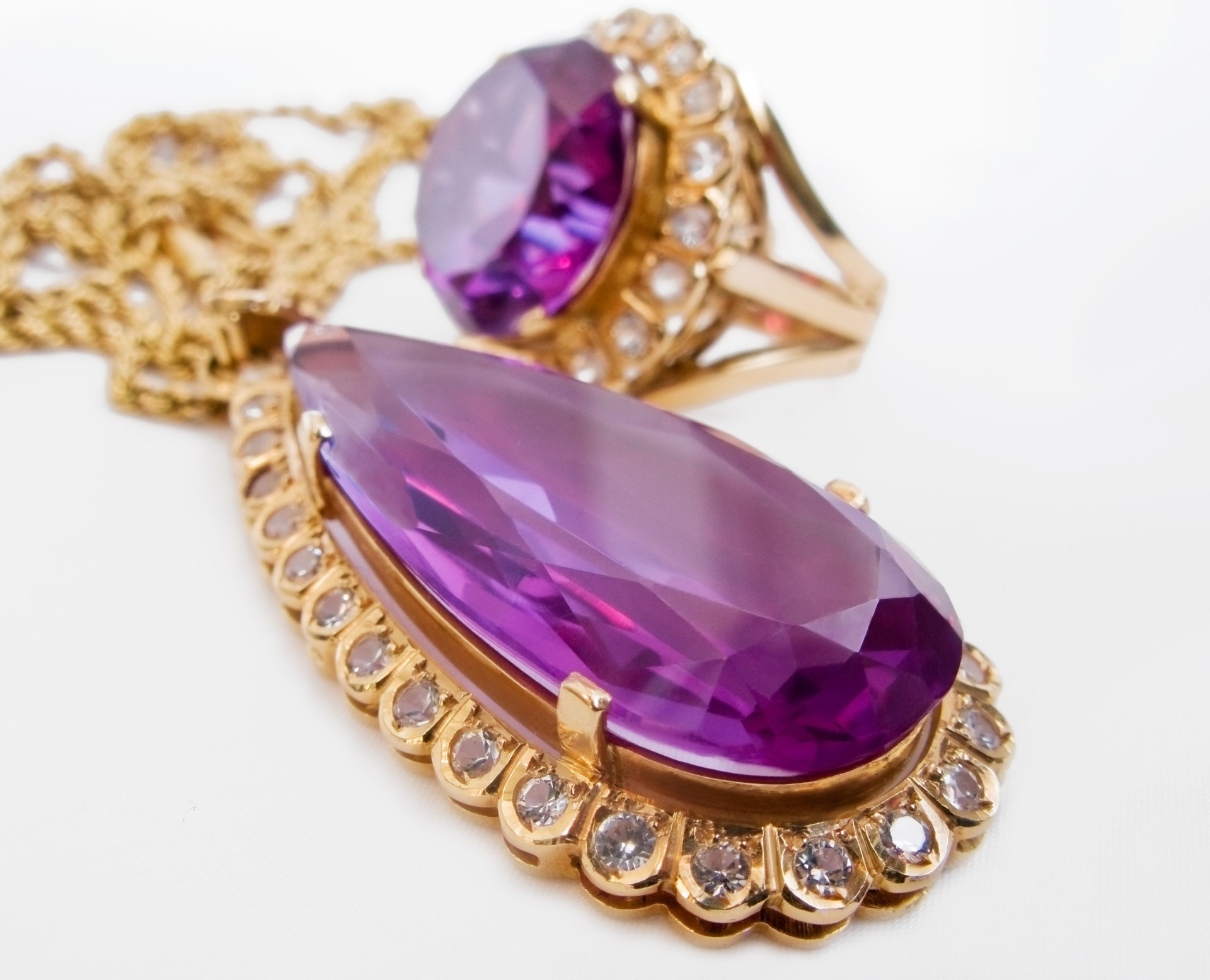 Vintage 18k Gold and Amethyst Jewelry Set